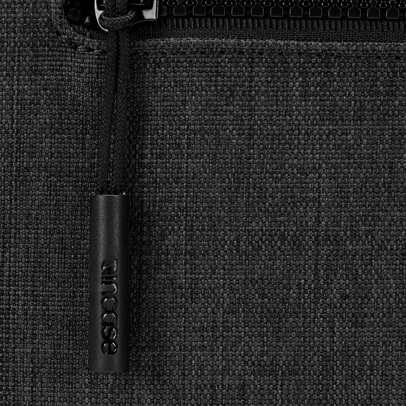 Incase Compact Sleeve in Woolenex - Pokrowiec z kieszenią MacBook Pro 14" (M4/M3/M2/M1/2024-2021) (grafitowy)
