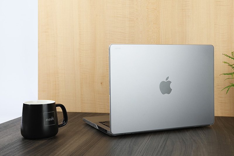 Moshi iGlaze Hardshell Case - Obudowa MacBook Pro 14" (M4/M3/M2/M1/2024-2021) (Stealth Clear)
