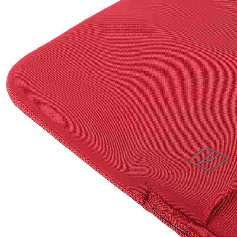 Tucano Top Second Skin - Pokrowiec MacBook Pro 16" (czerwony)
