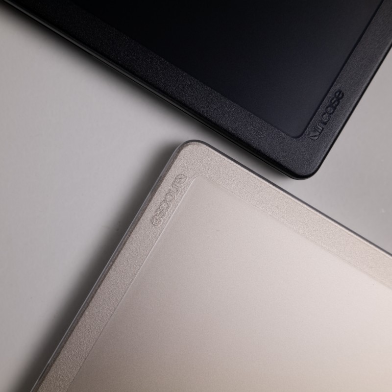 Incase Edge Hardshell Case - Etui MacBook Air 15" M4 (2025) / M3 (2024) / M2 (2023) (Black)