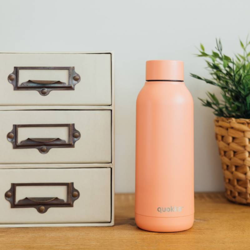 Quokka Solid - Butelka termiczna ze stali nierdzewnej 510 ml (Pastel Peach)