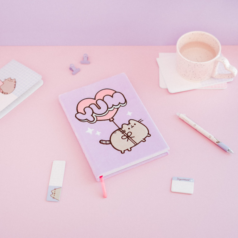 Pusheen - Pluszowy notes / notatnik A5 z kolekcji Moments