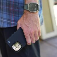 Speck Presidio2 Pro - Antybakteryjne etui iPhone 14 Pro (Black / Black / White)