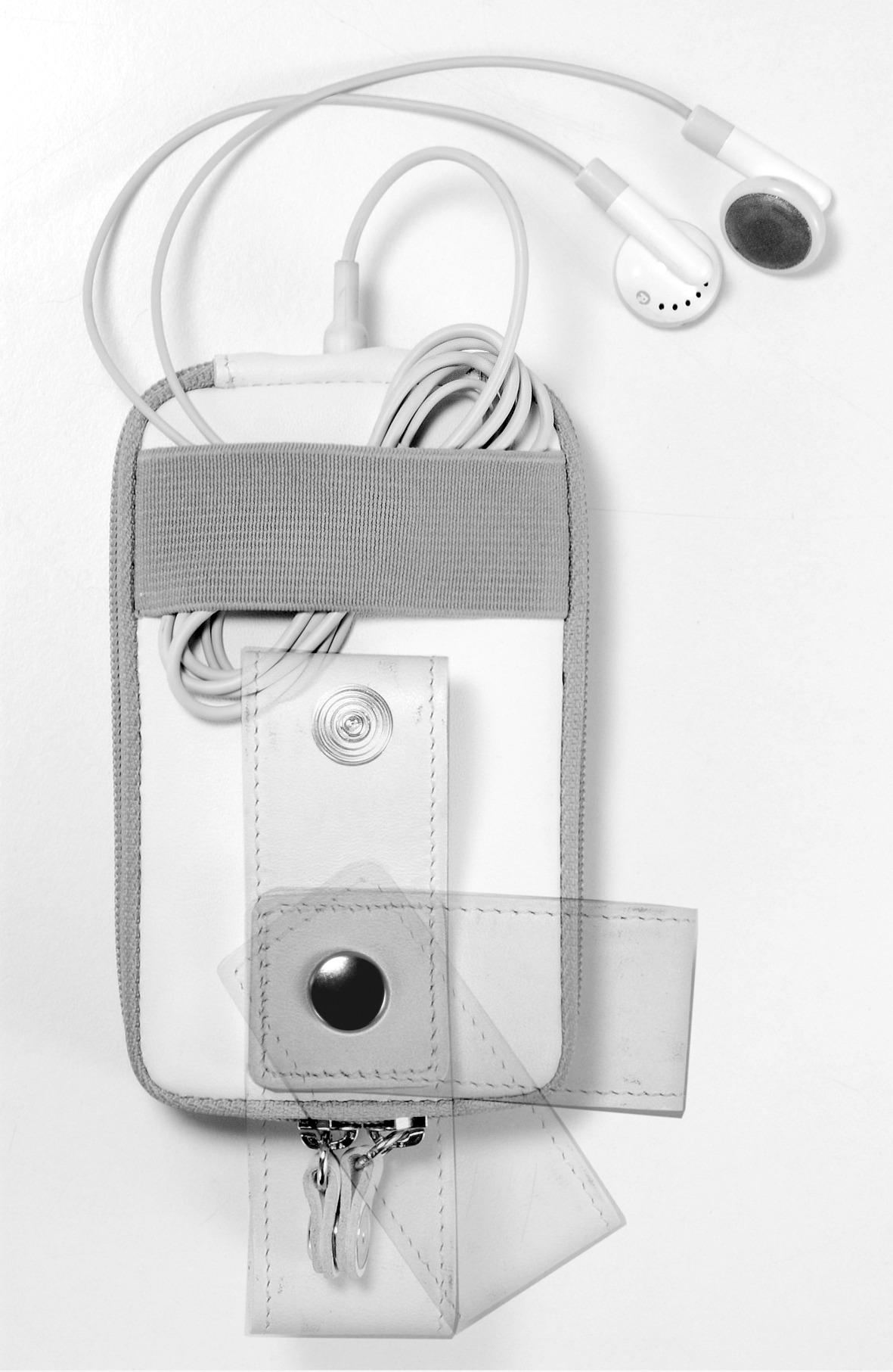 TUCANO Luxa - Etui iPod 5G (czarny) TUCANO Luxa - Etui iPod 5G (czarny)