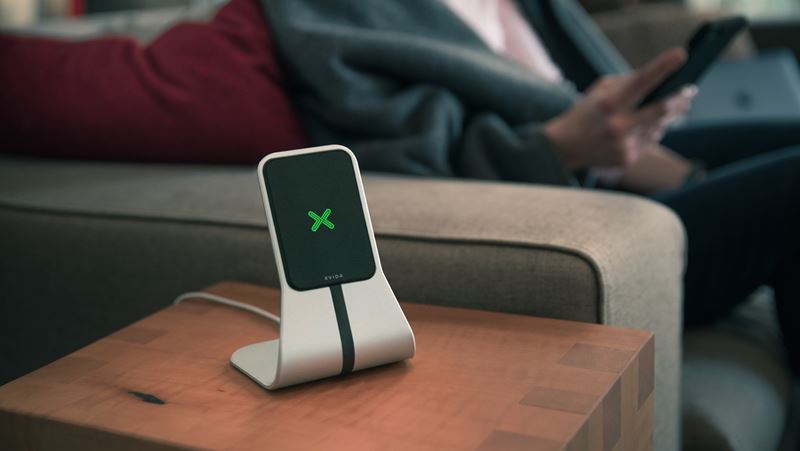 XVIDA (POWER 2) Wireless Charging Desk Stand - Ładowarka indukcyjna Qi 7.5W na biurko, aluminium (srebrny)