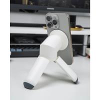 STM MagPod – Statyw z funkcją podstawki i uchwytu do iPhone MagSafe (czarny)