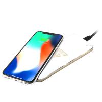 Guess Wireless Charging Base - Uniwersalna bezprzewodowa ładowarka indukcyjna, 5 W, 1 A (biały) Guess Wireless Charging Base - Uniwersalna bezprzewodowa ładowarka indukcyjna, 5 W, 1 A (biały)
